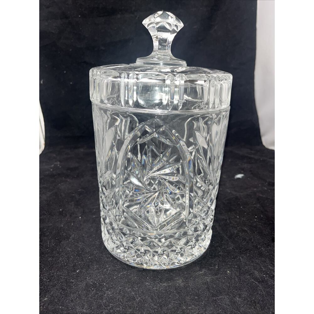 St. George Crystal - 24% Lead Crystal Sparkling Georgeous Biscuit Barrel & Lid - Picture 4 of 7